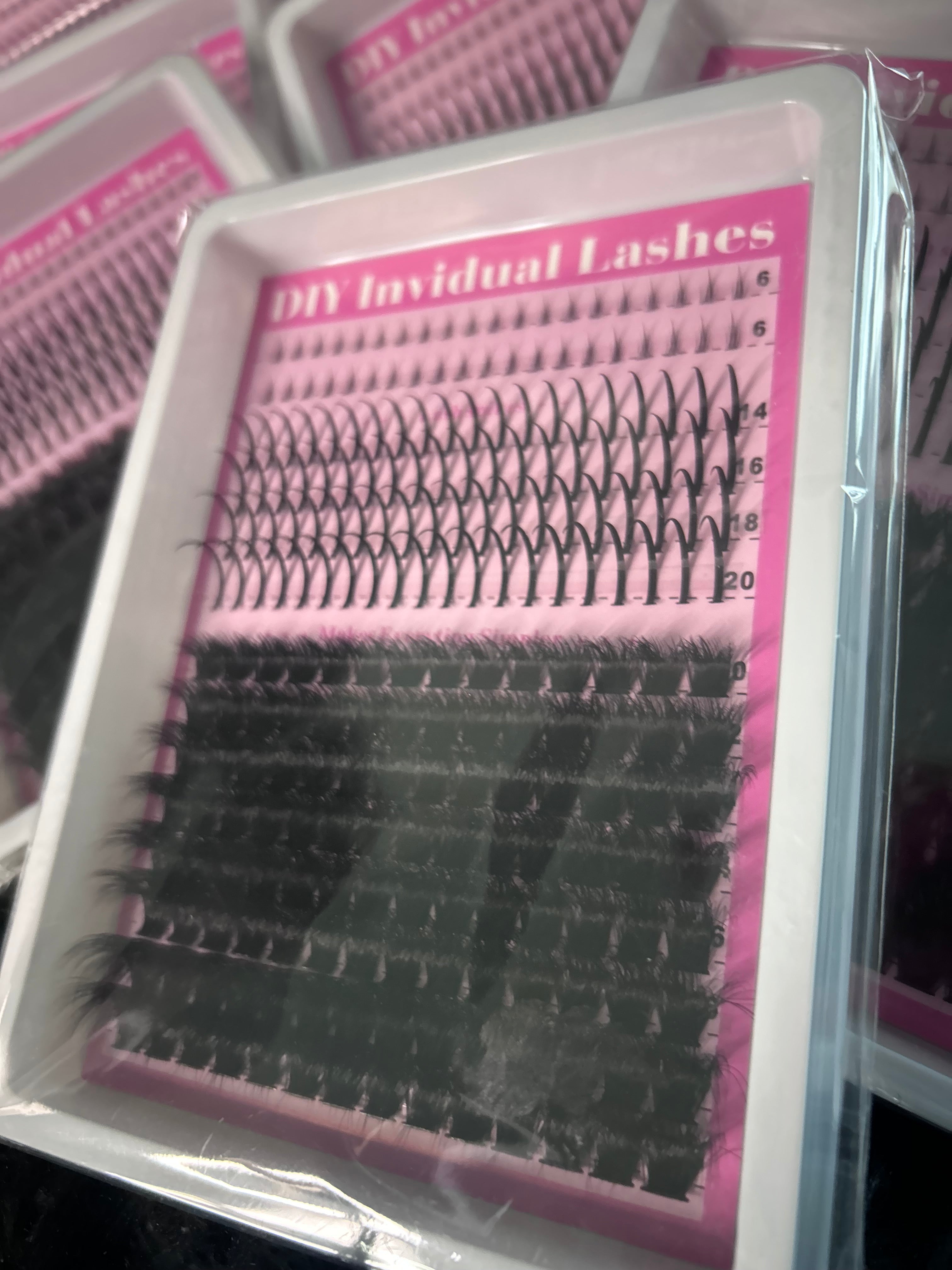 Bad Gyal Lash Cluster Kit🎀